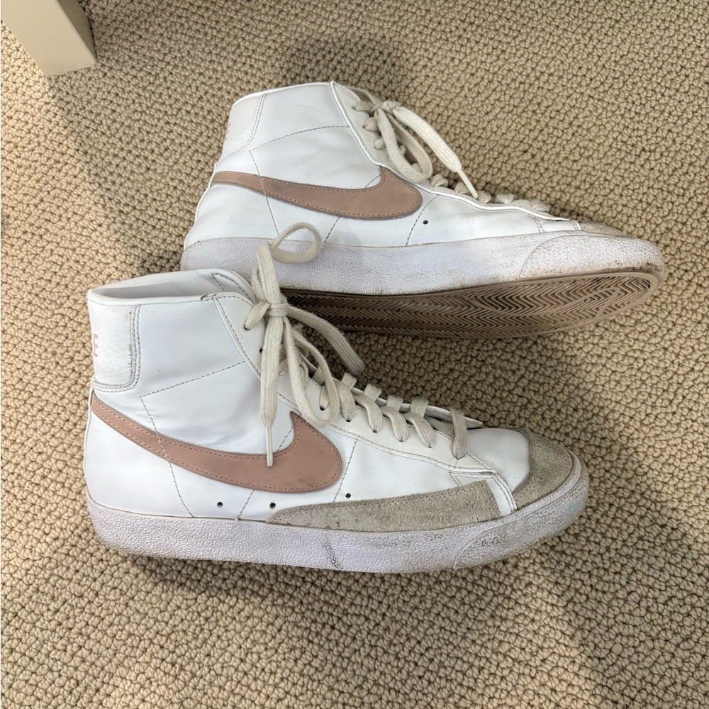 Women’s Nike Blazers Size 10